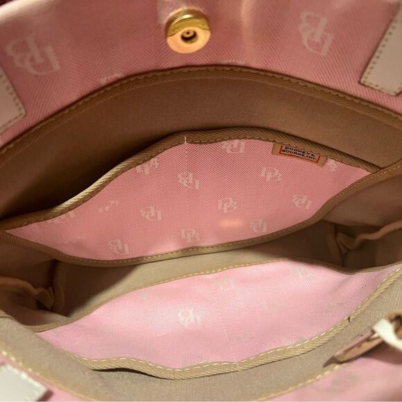 Vintage Dooney & Bourke Pink and White Monogram Logo Tote/Handbag - Picture 3 of 6